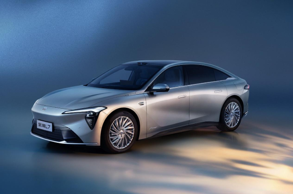 升宏网 至境L7上市，掀了增程车市场桌子？